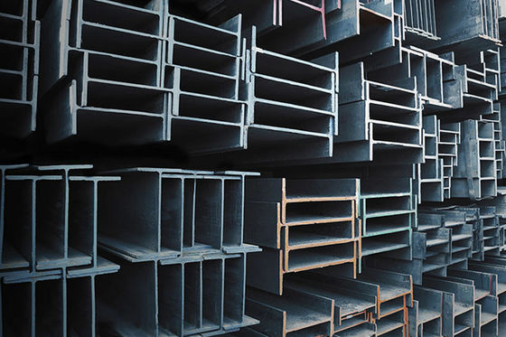 H-Channel Large Inventory of Hot-Wolled Carbon Steel with European Standard and 100-408mm Flange Width (Большой инвентарь H-канала горячо прокатаной углеродной стали с европейским стандартом и шириной фланца 100-408 мм)