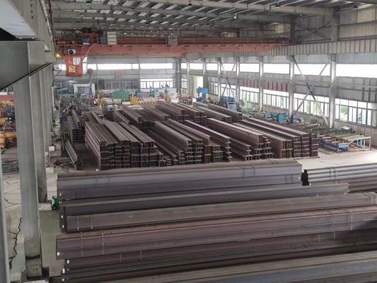 H-Channel Large Inventory of Hot-Wolled Carbon Steel with European Standard and 100-408mm Flange Width (Большой инвентарь H-канала горячо прокатаной углеродной стали с европейским стандартом и шириной фланца 100-408 мм)