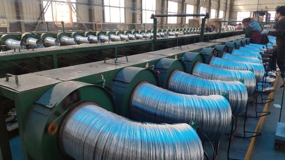 Тяжелая сталь 40x40x4 мм 50x50x5 мм Структурная сталь ASTM A36 с оцинкованным углом для строительной техники