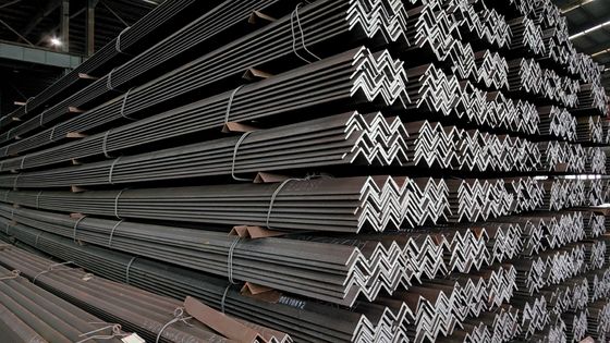 Равносторонний угловой ствол 40x5 мм 6м 12м ASTM A36 Q235 GB 20x4 мм горячекатаная сталь для изгиба
