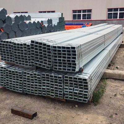 4x4 дюймовые тяжелые предварительно оцинкованные квадратные стальные трубы Стальная класса 0,7 мм цинковый слой для промышленных труб