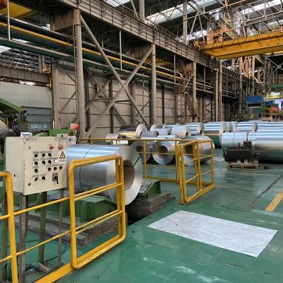 Стандарт Z40 1250 мм и 1500 мм горячекатаная оцинкованная стальная катушка конкурентоспособная с включенным сервисом декоиллинга